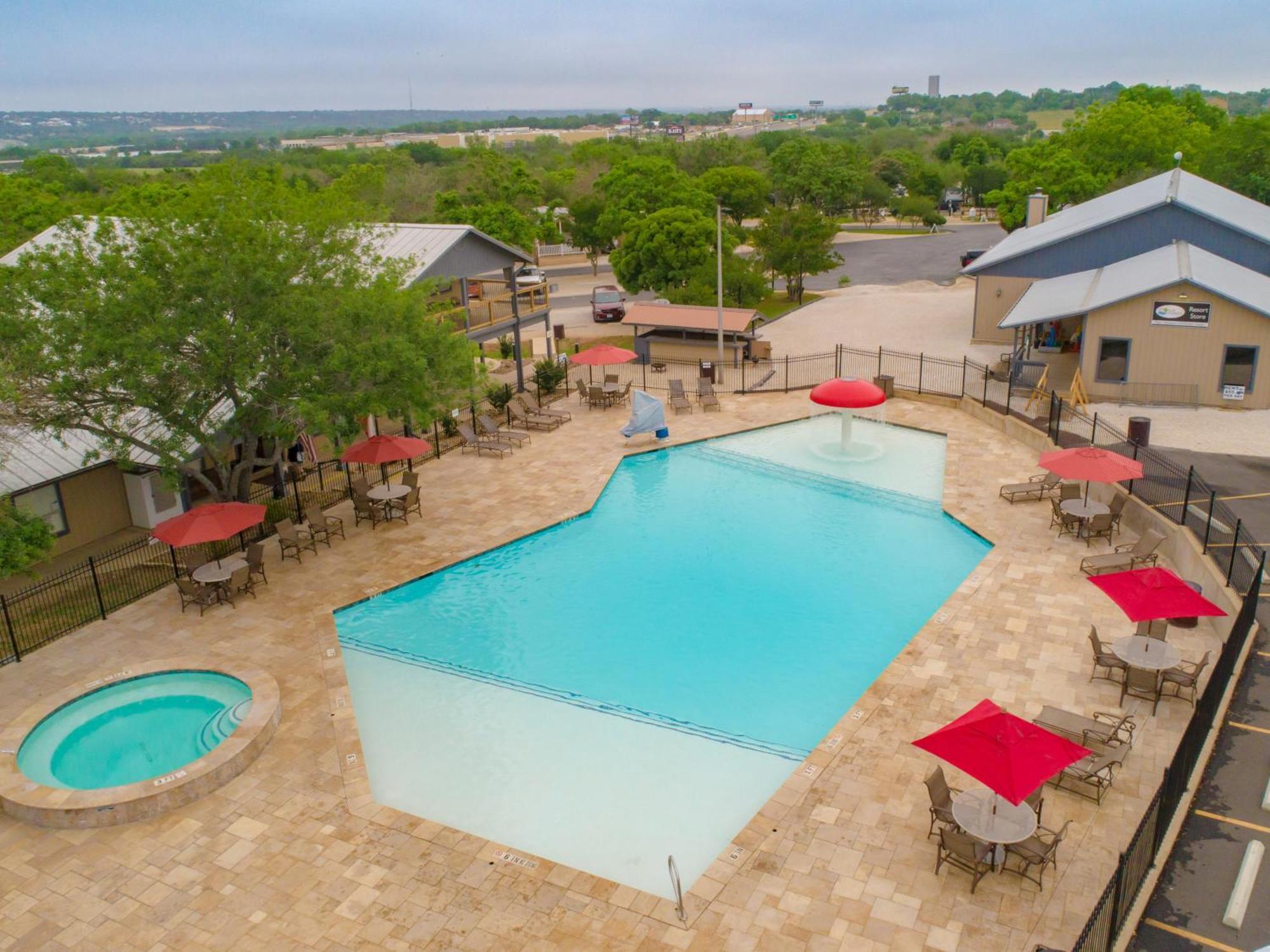 Отель Sun Retreats Texas Hill Country Нью Браунфелс Экстерьер фото